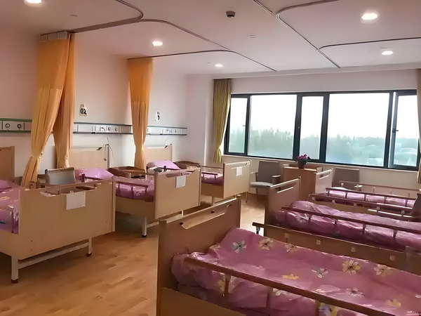 可以！杜兰特美女主持人婚礼，带球突破绯闻，再凭实力单身！